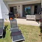 Апартаменты In Vanian Gardens *